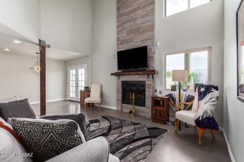 9350 E Speedway Boulevard, Tucson, AZ 85710