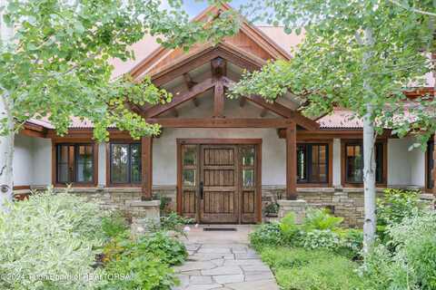 2815 N BLACK SHEEP FARM Road, Alta, WY 83414