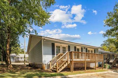 2218 Magnolia Circle, Tallahassee, FL 32304