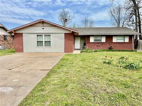 1303 Rolling Oaks DR, Rogers, AR 72756