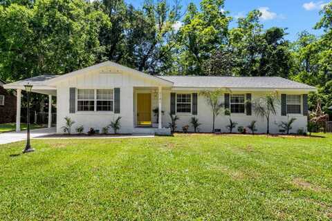 2101 Scenic Road, Tallahassee, FL 32303