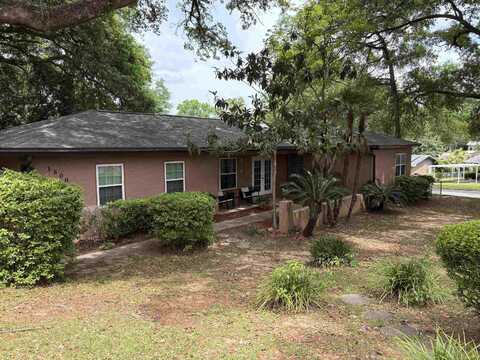 1800 Salmon Drive, Tallahassee, FL 32303
