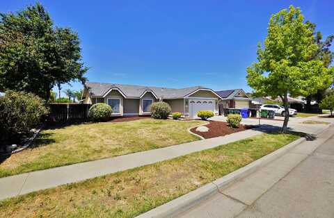 1355 Pine Drive, Lemoore, CA 93245