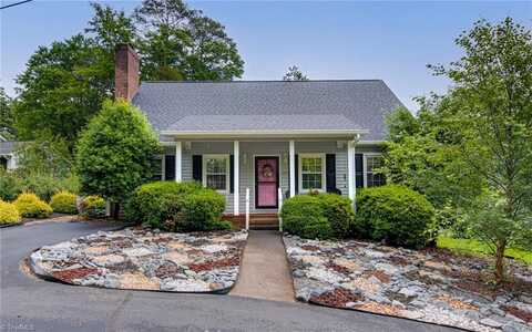 335 Merrimont Drive, Winston Salem, NC 27106