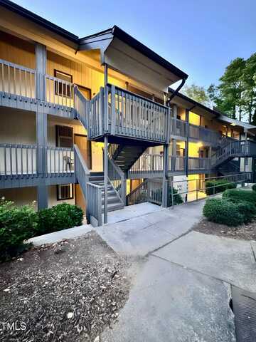 3047 Huntleigh Drive, Raleigh, NC 27604