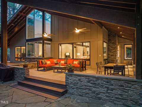 2721 Silver Stirrup Lane, Apex, NC 27502