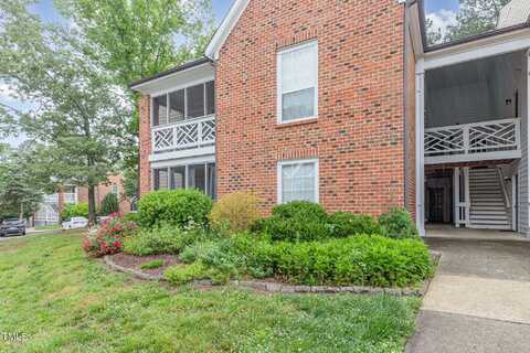 1002 Kingswood Drive, Chapel Hill, NC 27517
