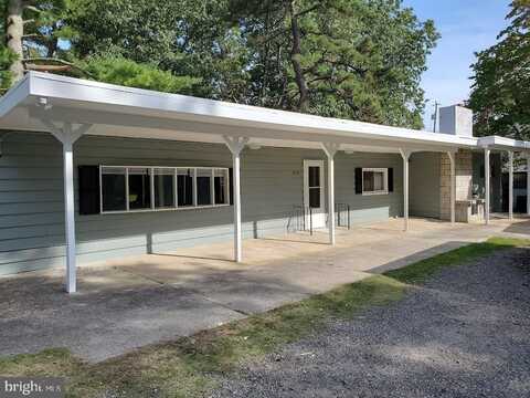 808 HICKORY AVENUE, BROWNS MILLS, NJ 08015