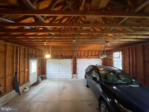 15 MEGHAN'S WAY, PENNSVILLE, NJ 08070