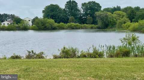 15 MEGHAN'S WAY, PENNSVILLE, NJ 08070