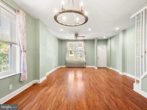 556 W WALNUT STREET, POTTSTOWN, PA 19464