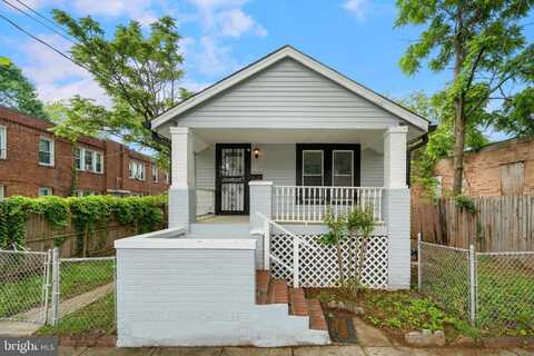 3322 ELY PLACE SE, WASHINGTON, DC 20019