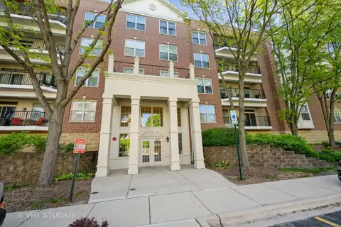 3115 Town Square Drive, Rolling Meadows, IL 60008