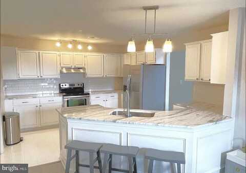 125 UPPER VALLEY LANE, NEWARK, DE 19711