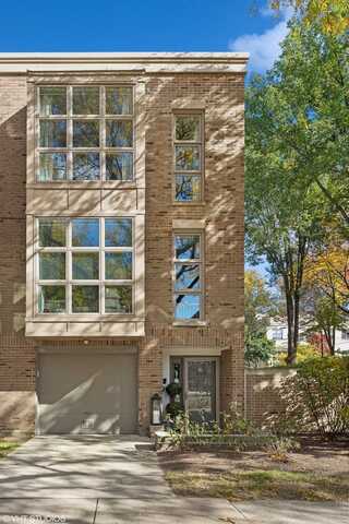 2301 N. Wayne Avenue, Chicago, IL 60614