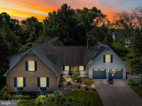3 STONEHEDGE WAY, CARLISLE, PA 17015