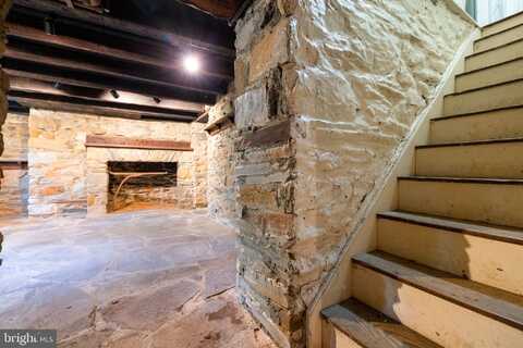 16158 CLARKES GAP ROAD, WATERFORD, VA 20197