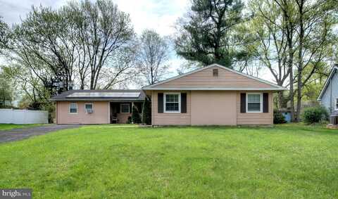 24 EDGEWATER LANE, WILLINGBORO, NJ 08046