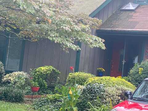 Tucker, ANNAPOLIS, MD 21401