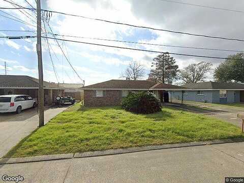 Jay, BELLE CHASSE, LA 70037