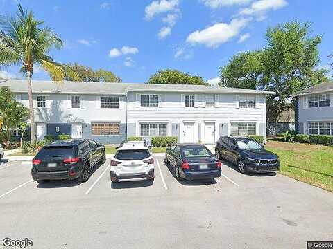 Sw 17Th Pl, Davie, FL 33324