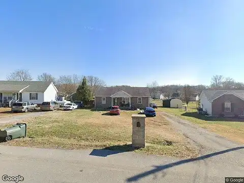 Nikita, PORTLAND, TN 37148