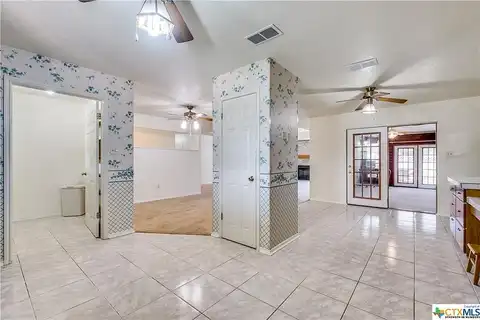 Mary Preiss, NEW BRAUNFELS, TX 78132
