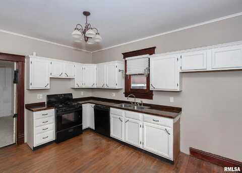West, CAMBRIDGE, IL 61238