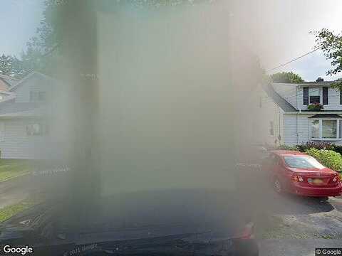 Loma, SYRACUSE, NY 13208