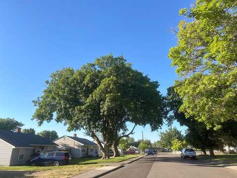 Sharron, KENNEWICK, WA 99336
