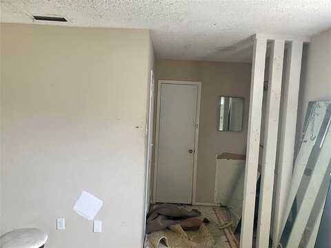 Nina, GRAND PRAIRIE, TX 75052