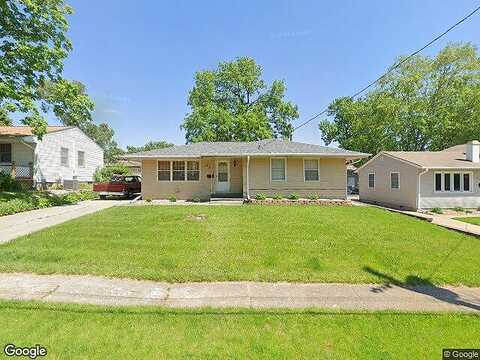 40Th, DES MOINES, IA 50317