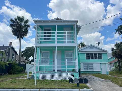Hollywood Dr 1 2, Daytona Beach, FL 32119