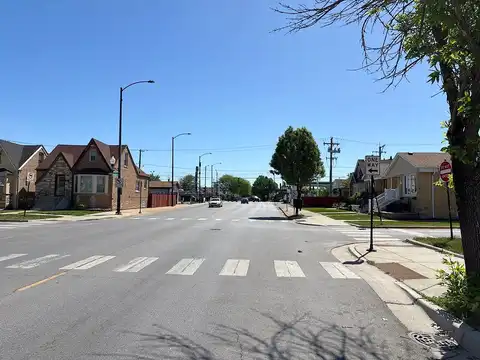 Marquette, CHICAGO, IL 60629