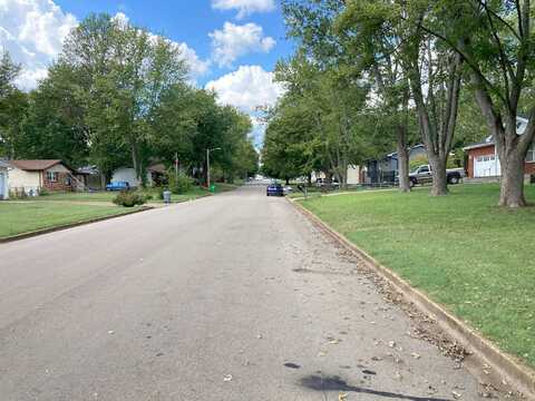 Edward, FARMINGTON, MO 63640