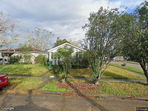 Tucker, NEW ORLEANS, LA 70121