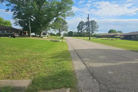 Robinson, VAN BUREN, AR 72956