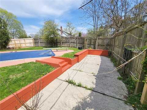 Kingswood, INDIANAPOLIS, IN 46256