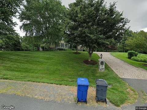Dara, GREAT FALLS, VA 22066