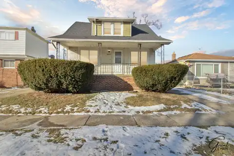 Tuscany, EASTPOINTE, MI 48021