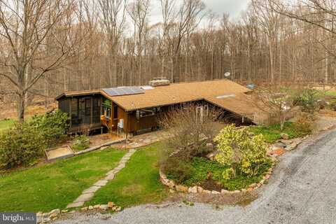 1220 MORGANTOWN ROAD, MORGANTOWN, PA 19543