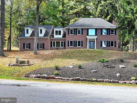 Hessian, READING, PA 19607