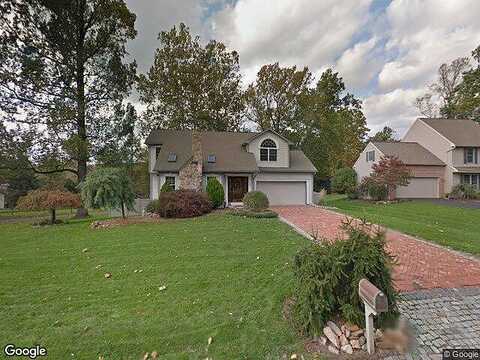 Pine Heights, READING, PA 19605