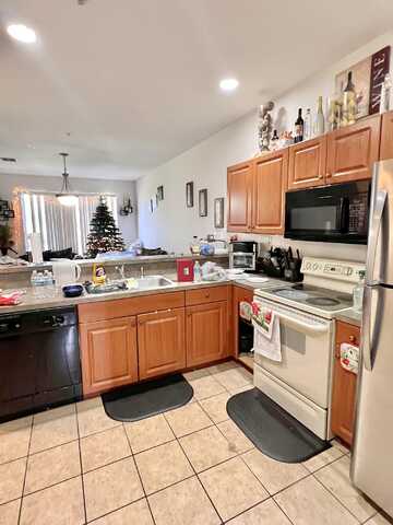 Freeport, RIVIERA BEACH, FL 33404