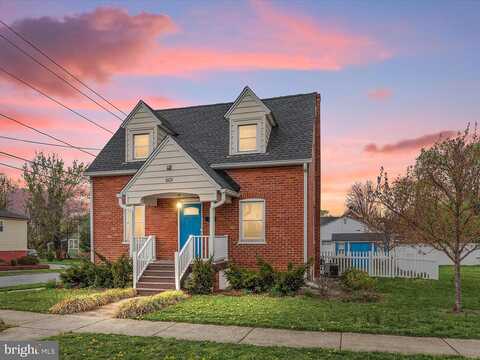 Gray, WINCHESTER, VA 22601