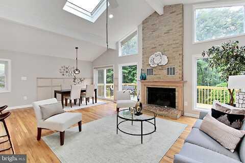 5284 DAVIS FORD ROAD, WOODBRIDGE, VA 22192