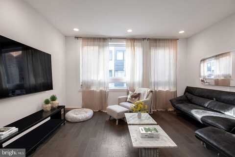 634 N 5TH STREET, PHILADELPHIA, PA 19123