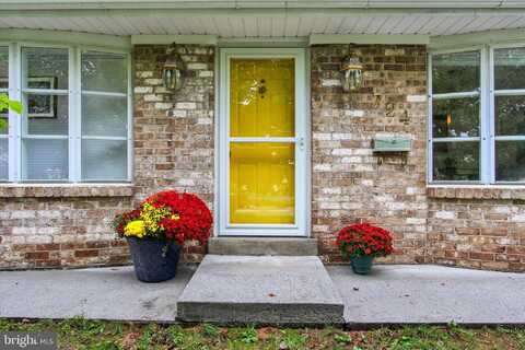 724 LONG LANE, GETTYSBURG, PA 17325
