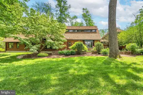 6030 LOWER MOUNTAIN ROAD, NEW HOPE, PA 18938