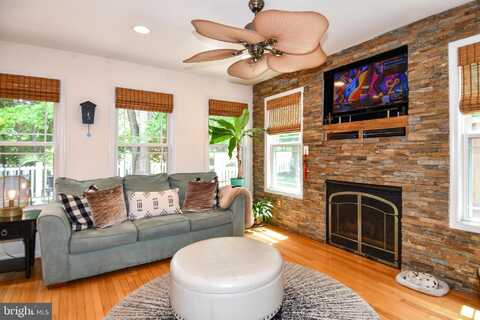 5602 EUPHRATES COURT, CENTREVILLE, VA 20120